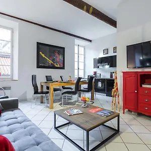 Apartment Ste Reparate F4 Moderne, Design, Place Rossetti, Heart Old Town, Nizza